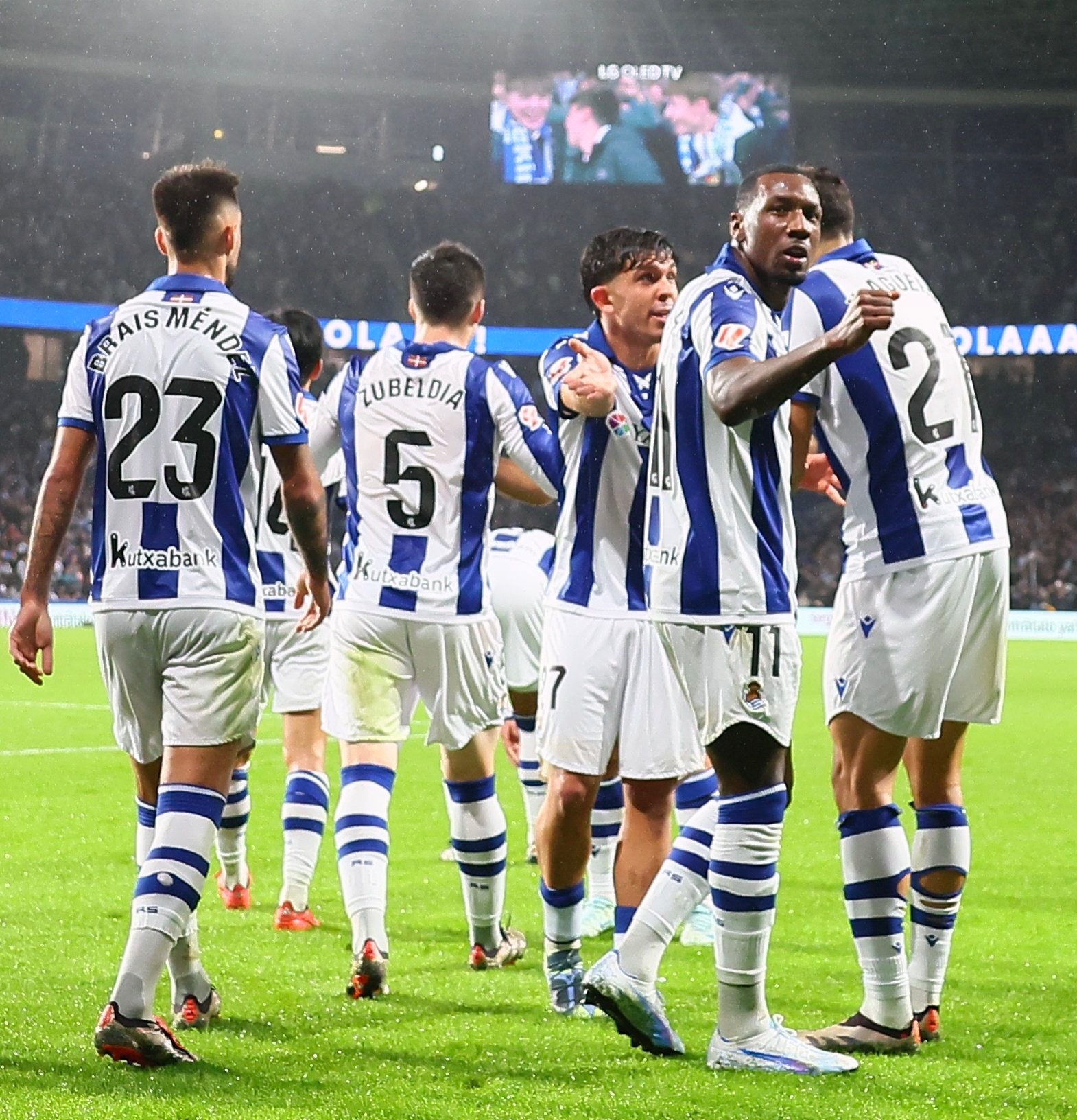 Real Sociedad Stuns Barcelona with 1-0 Victory